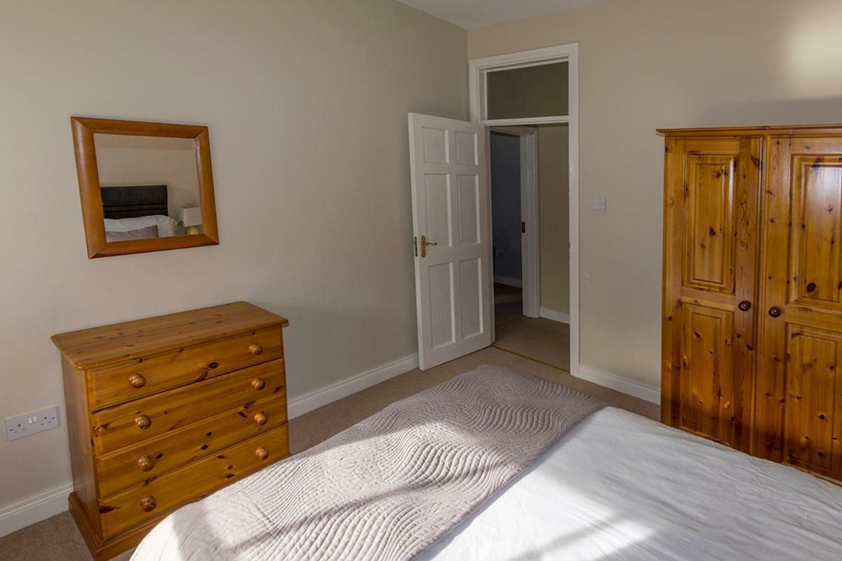 Townley Hall Apartments Слейн Экстерьер фото