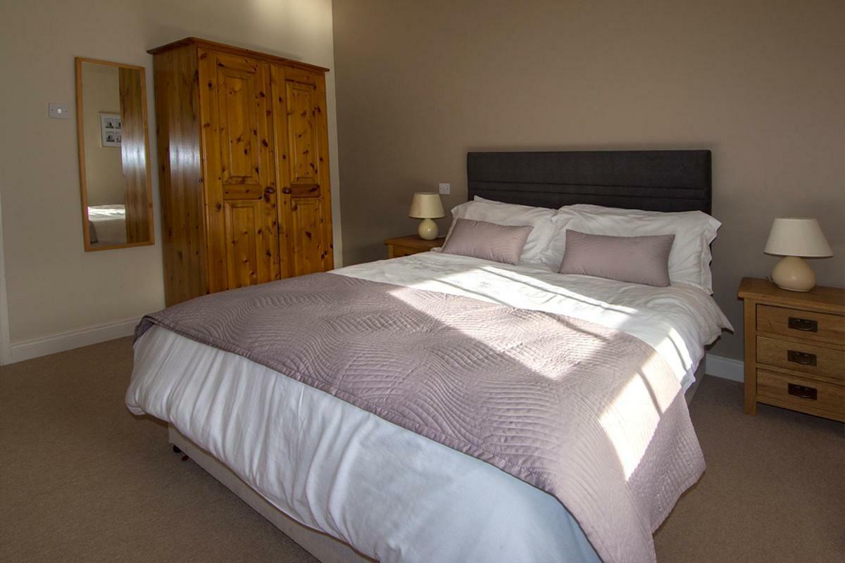 Townley Hall Apartments Слейн Экстерьер фото