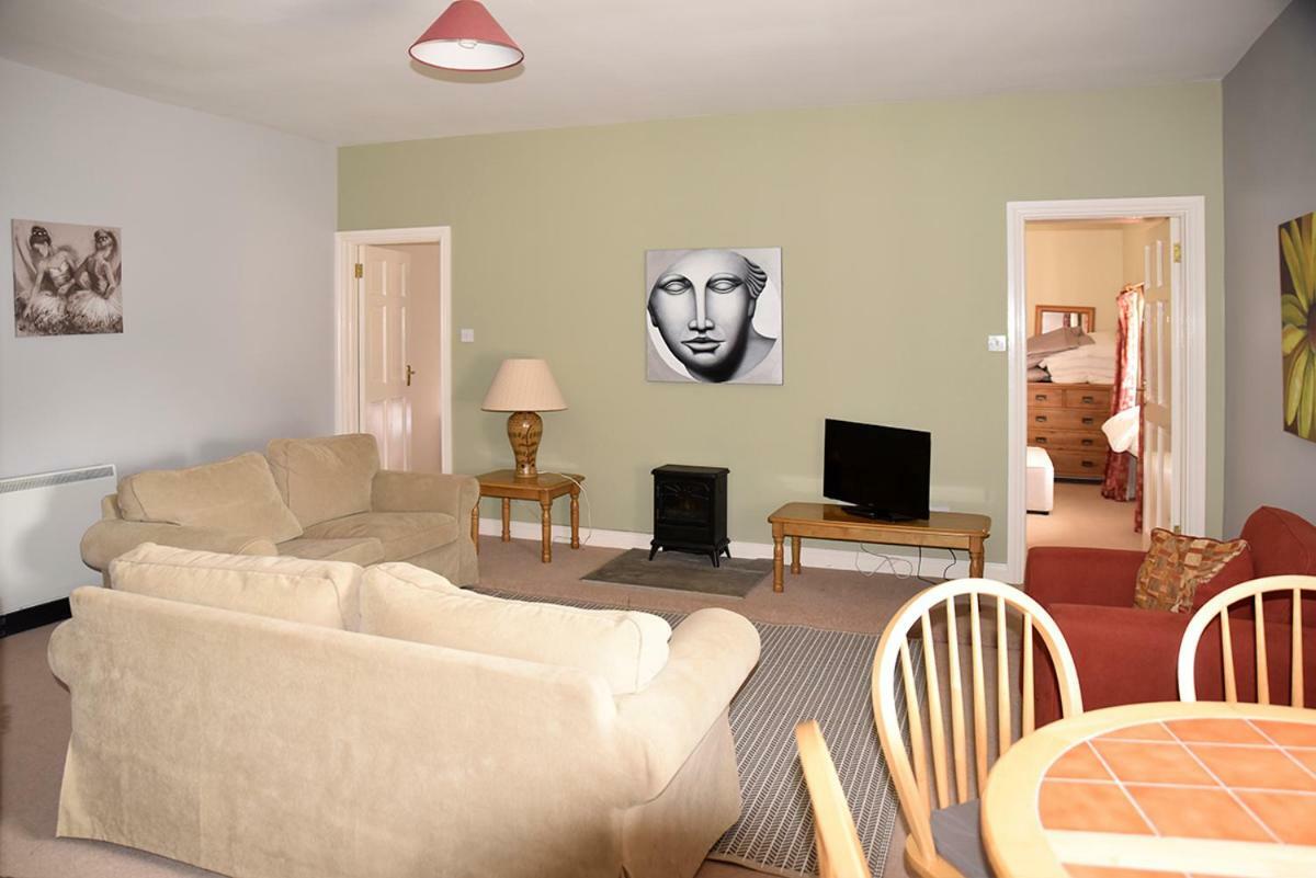 Townley Hall Apartments Слейн Экстерьер фото