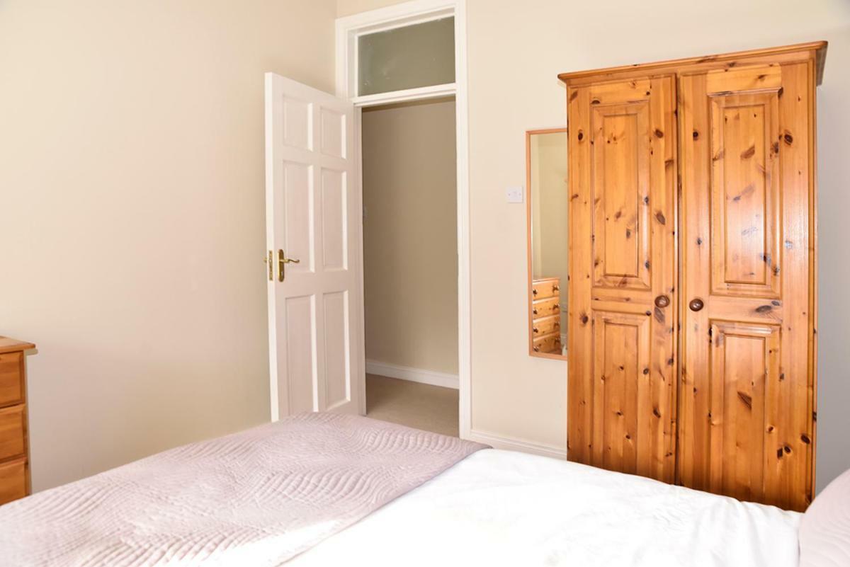 Townley Hall Apartments Слейн Экстерьер фото